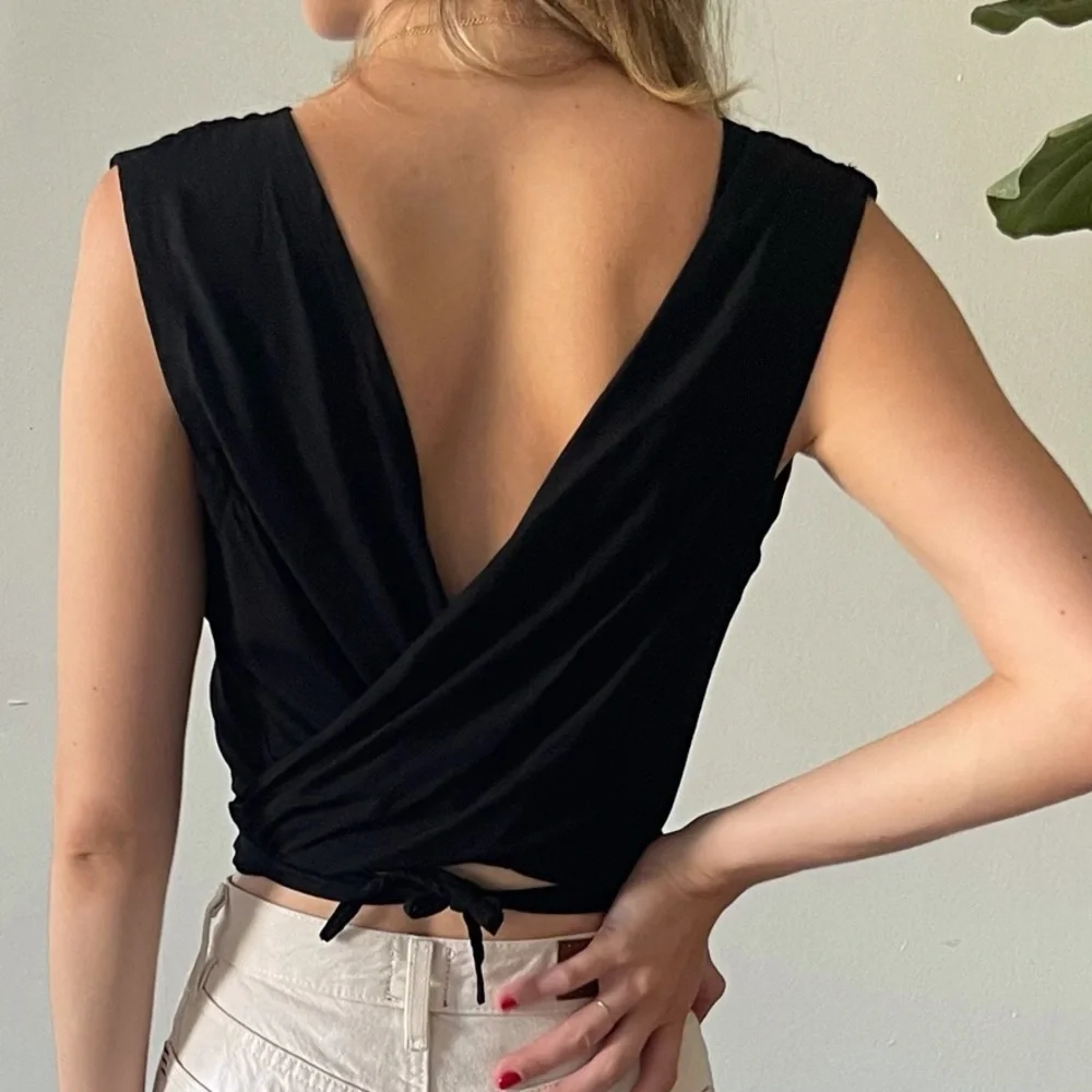 Vintage Reversible Black Wrap Crop Top - Picture 7 of 11